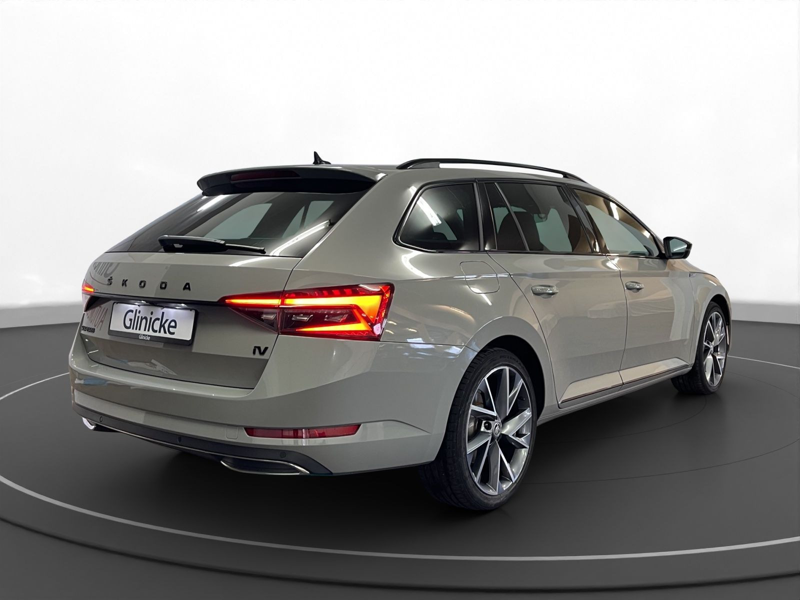 Škoda - Superb_4